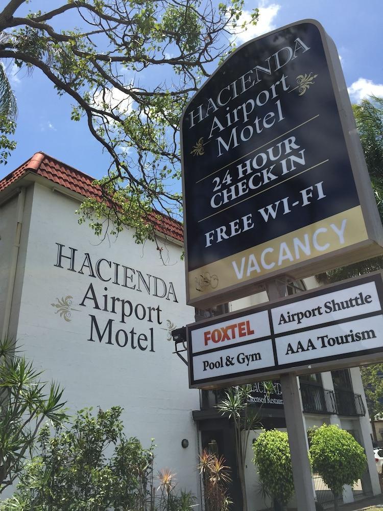 Hamilton Brisbane Airport Hotel Exterior photo