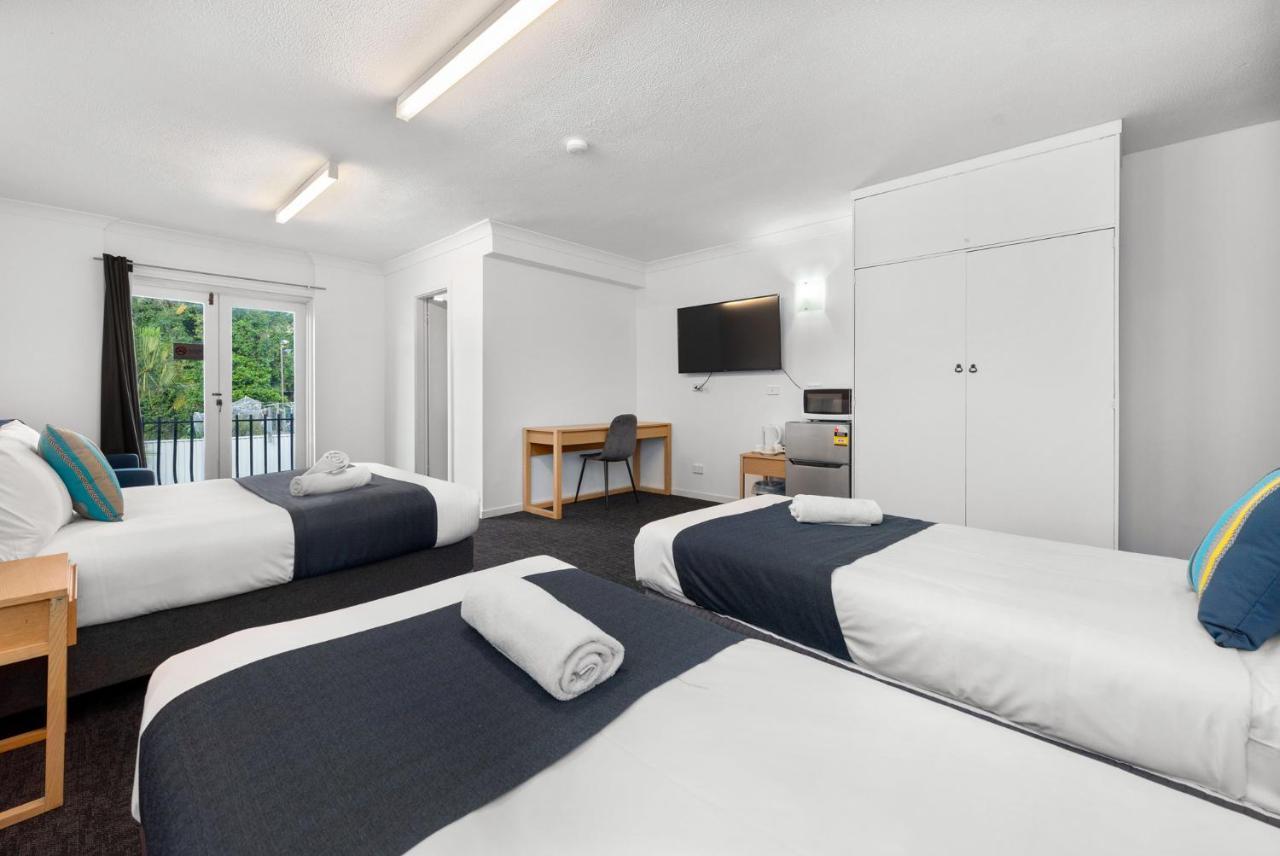 Hamilton Brisbane Airport Hotel Exterior photo